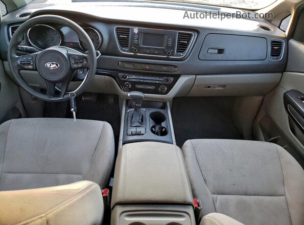 KNDMB5C10J6350451 2018 KIA SEDONA Green Vista del salpicadero