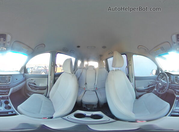 KNDMB5C10J6350451 2018 KIA SEDONA Green 