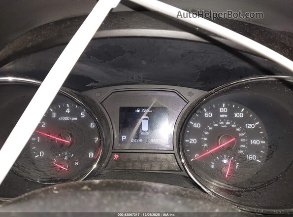 KNDMB5C10L6594023 2020 KIA SEDONA Silver Vista de los asientos traseros