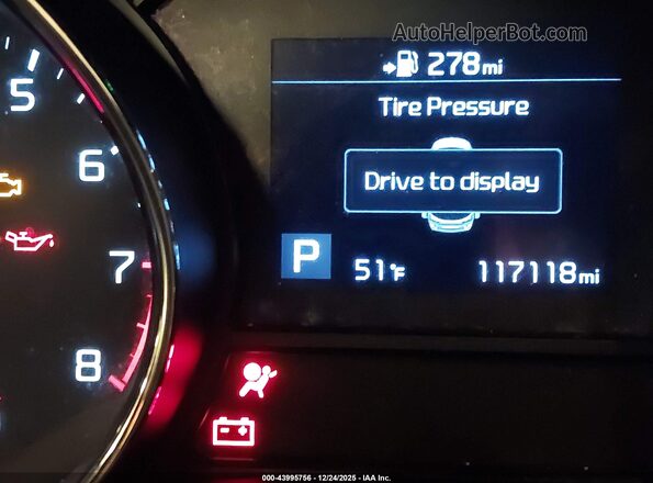 KNDMB5C10M6668560 2021 KIA SEDONA Blue Vista de los asientos traseros