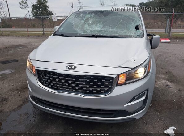 KNDMB5C14M6671686 2021 KIA SEDONA Silver Вид спереду