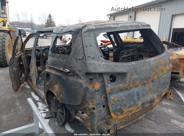 KNDMB5C15J6368072 2018 KIA SEDONA Silver Tył lewy