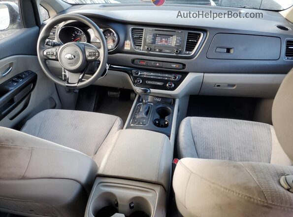 KNDMB5C16G6177852 2016 KIA SEDONA Gray Widok deski rozdzielczej