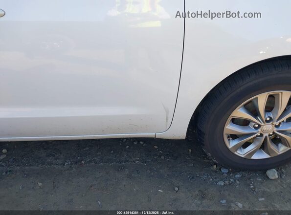KNDMB5C18M6675191 2021 KIA SEDONA White Vista interior trasera