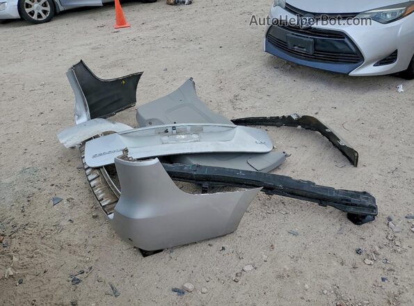 KNDMB5C1XG6134230 2016 KIA SEDONA Silver Widok komory silnika