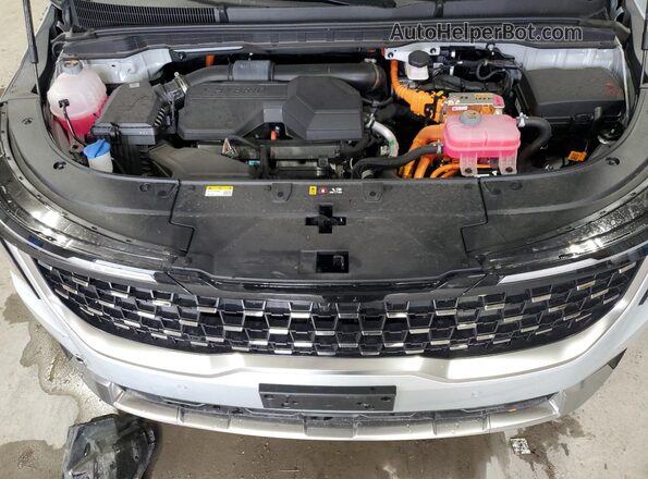 KNDNE5KA4S6066965 2025 KIA CARNIVAL Silver ძრავის განყოფილების ხედი