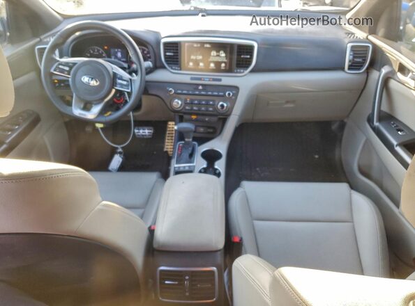 KNDP6CAC7L7716722 2020 KIA SPORTAGE Синий Вид панели приборов