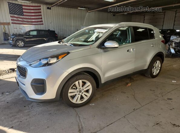 KNDPM3AC6J7374974 2018 KIA SPORTAGE Серебряный Передняя левая четверть
