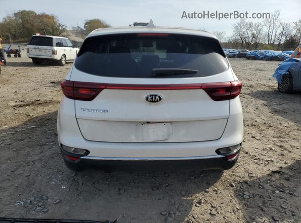 KNDPMCAC0M7929843 2021 KIA SPORTAGE Белый Вид сзади