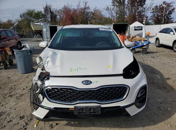 KNDPMCAC0M7929843 2021 KIA SPORTAGE Белый Вид спереди