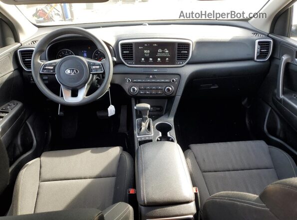 KNDPMCAC0M7929843 2021 KIA SPORTAGE Белый Вид панели приборов
