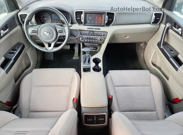 KNDPMCAC5J7410203 2018 KIA SPORTAGE Gray Dashboard view