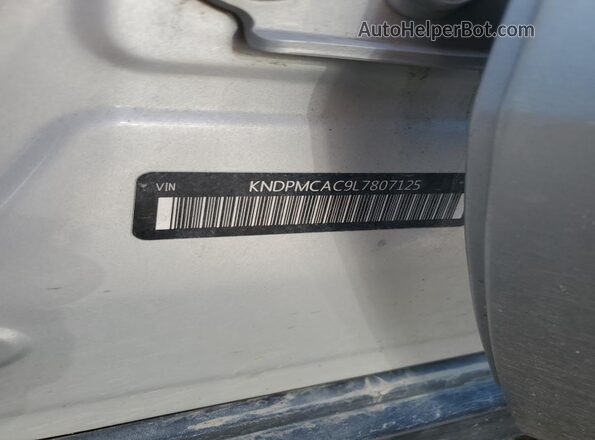 KNDPMCAC9L7807125 2020 KIA SPORTAGE Серебряный Вид наклейки с VIN-кодом