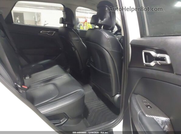 KNDPVCAG9P7112102 2023 KIA SPORTAGE HYBRID Белый Вид наклейки с VIN-кодом