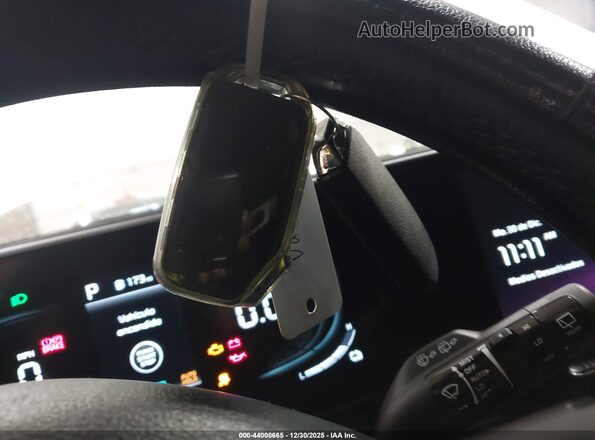 KNDPVCAG9P7112102 2023 KIA SPORTAGE HYBRID Белый Вид панели приборов