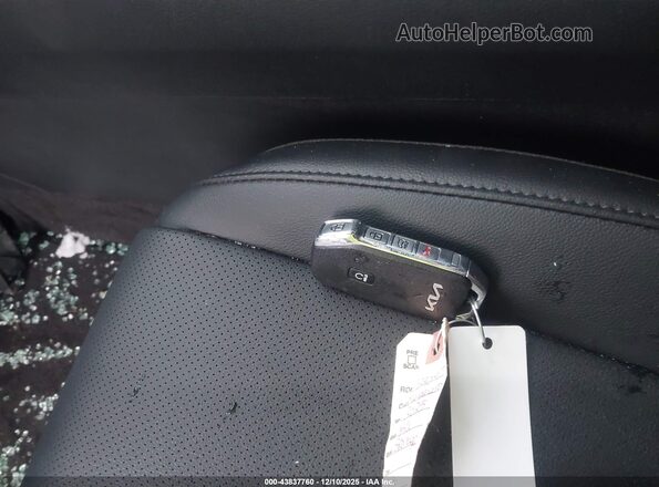 KNDPYDDH4S7197408 2025 KIA SPORTAGE PLUG-IN HYBRID Белый Вид панели приборов