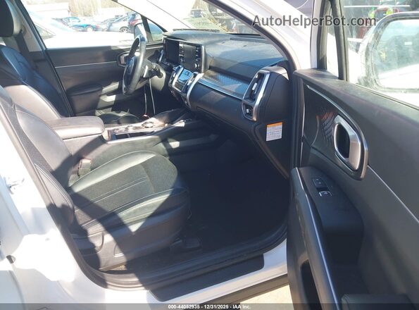 KNDRH4LG7M5050970 2021 KIA SORENTO HYBRID White Widok wnętrza z przodu