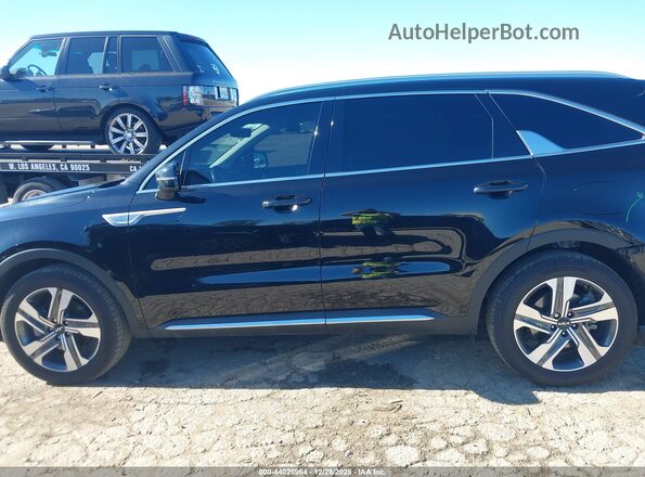 KNDRHDLG0P5202480 2023 KIA SORENTO HYBRID Черный Панорамный вид салона 360°