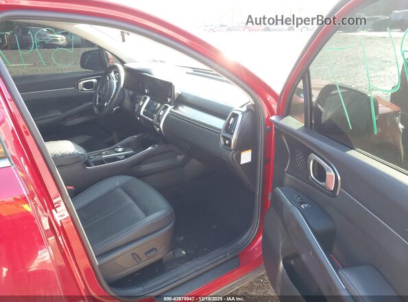 KNDRHDLG7P5176301 2023 KIA SORENTO HYBRID Red Widok wnętrza z przodu