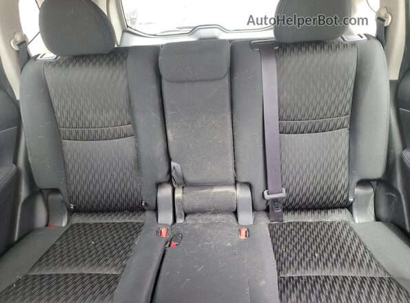 KNMAT2MV9JP560525 2018 NISSAN ROGUE Charcoal Rear seats view