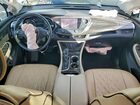 2019 Buick Envision Essence Белый vin: LRBFX2SA0KD126392