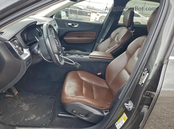 LYV102RK9JB097370 2018 VOLVO XC60 Gray Widok wnętrza z przodu