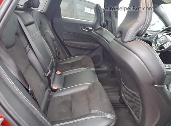 LYV102RM3KB246746 2019 VOLVO XC60 Красный Вид задних сидений