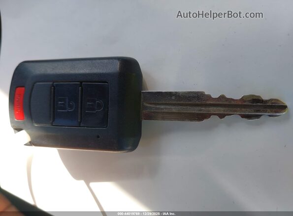 ML32AUHJ0MH005963 2021 MITSUBISHI MIRAGE Красный Вид панели приборов
