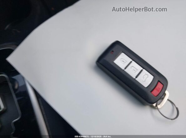 ML32F4FJ1JHF06685 2018 MITSUBISHI MIRAGE G4 Белый Вид панели приборов
