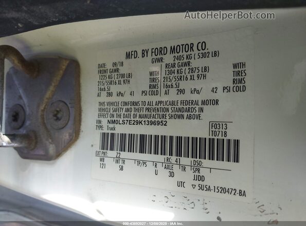 NM0LS7E29K1396952 2019 FORD TRANSIT CONNECT White Vista del compartimento del motor