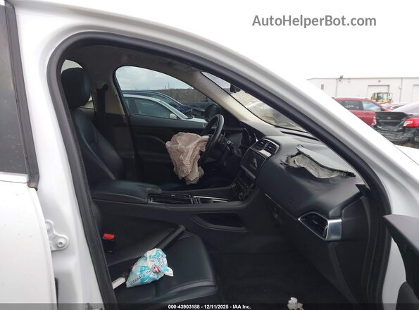 SADCJ2FX1KA399562 2019 JAGUAR F-PACE White Widok wnętrza z przodu