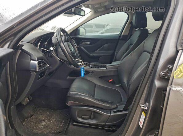 SADCJ2FX8JA294385 2018 JAGUAR F-PACE Серый Вид салона спереди