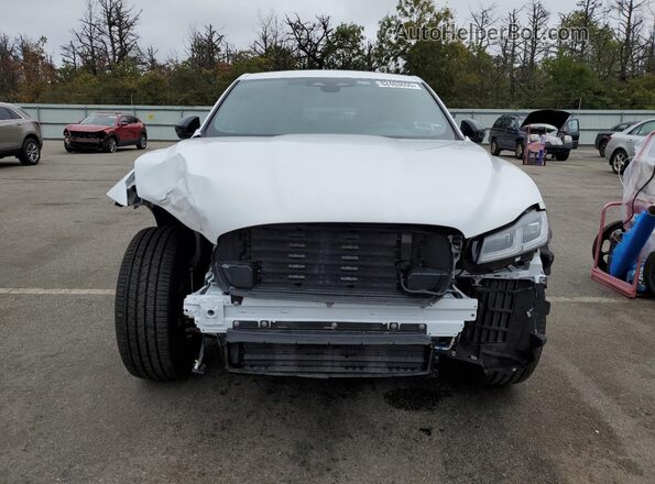 SADCT2EX6SA753829 2025 JAGUAR F-PACE White Front view