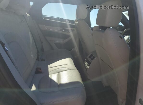 SADCT2EX7RA731879 2024 JAGUAR F-PACE White უკანა სალონის ხედი