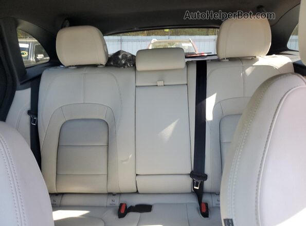 SADCT2EX7RA731879 2024 JAGUAR F-PACE White უკანა სავარძლების ხედი