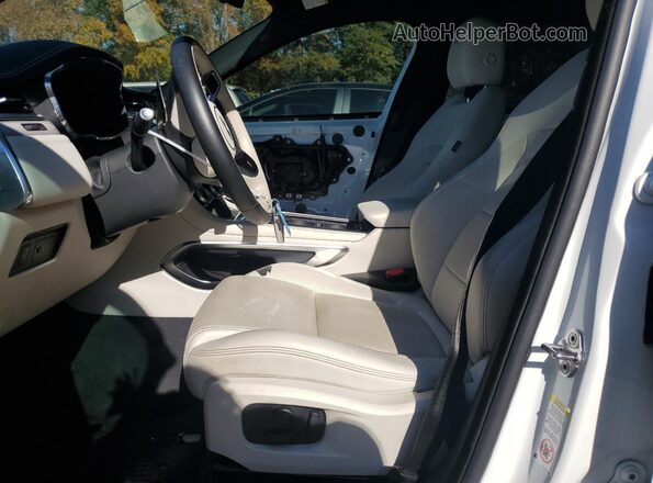 SADCT2EX7RA731879 2024 JAGUAR F-PACE White წინა სალონის ხედი