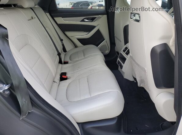 SADCT2EXXRA720231 2024 JAGUAR F-PACE White Vista de los asientos traseros