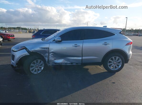 SADFJ2FX8J1Z29814 2018 JAGUAR E-PACE Серебряный Панорамный вид салона 360°