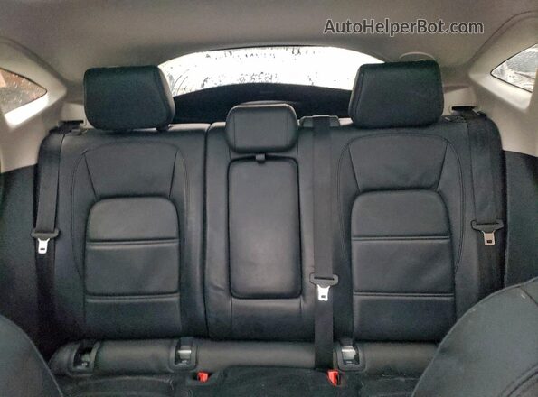SADFP2FX1L1013106 2020 JAGUAR E-PACE White Widok tylnych siedzeń