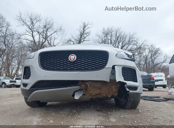 SADFP2FX4L1Z74721 2020 JAGUAR E-PACE Cream Widok z przodu