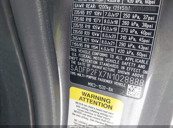 SADFP2FX7N1028888 2022 JAGUAR E-PACE Gray Engine compartment view