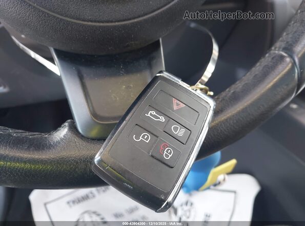 SADFP2FX9L1013418 2020 JAGUAR E-PACE White Widok deski rozdzielczej