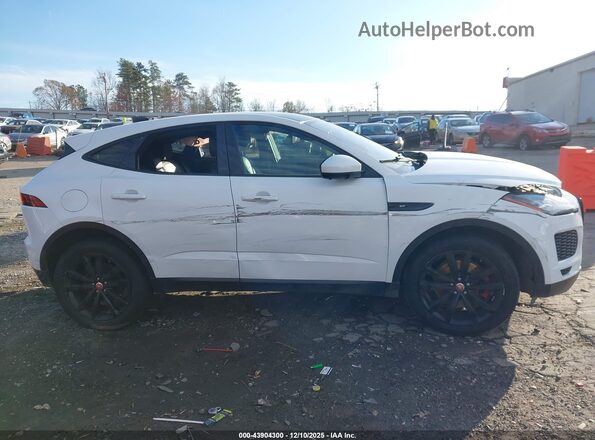 SADFP2FX9L1013418 2020 JAGUAR E-PACE White Widok wnętrza z tyłu