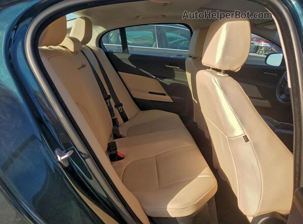 SAJAD4BN9HA968193 2017 JAGUAR XF Green Widok tylnych siedzeń