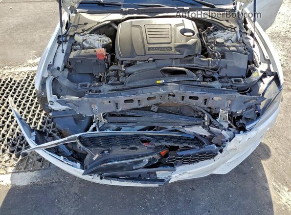 SAJAE4FX9LCP62913 2020 JAGUAR XF White Vista interior trasera