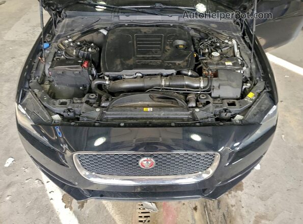 SAJAR4FX8KCP49301 2019 JAGUAR XF Black Vista interior trasera