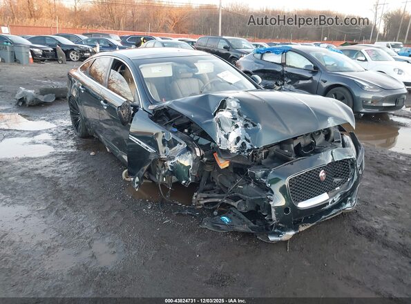 SAJWA1C70G8V98593 2016 JAGUAR XJ Green 