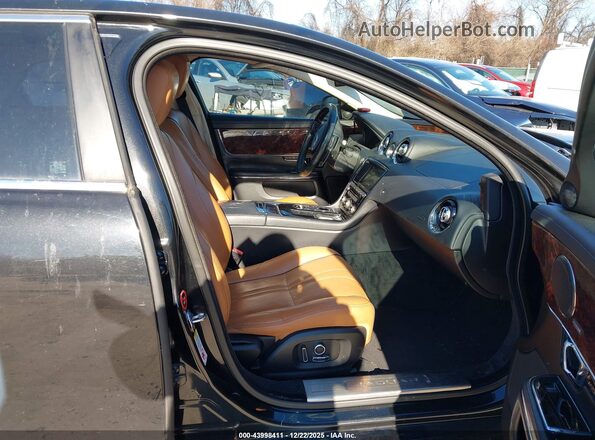 SAJWJ1CD3G8V94012 2016 JAGUAR XJ Black Widok wnętrza z przodu