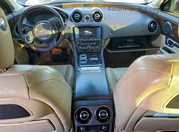 SAJWJ2GD3G8V99663 2016 JAGUAR XJL Burgundy Widok deski rozdzielczej
