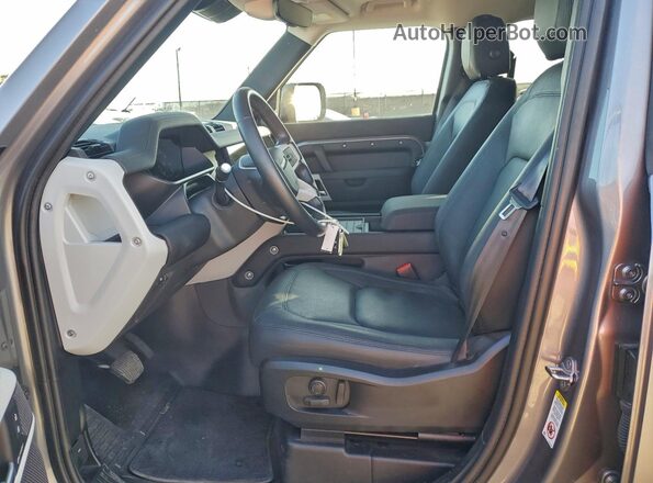 SALEJ7EX7R2262089 2024 LAND ROVER DEFENDER Серый Вид салона спереди